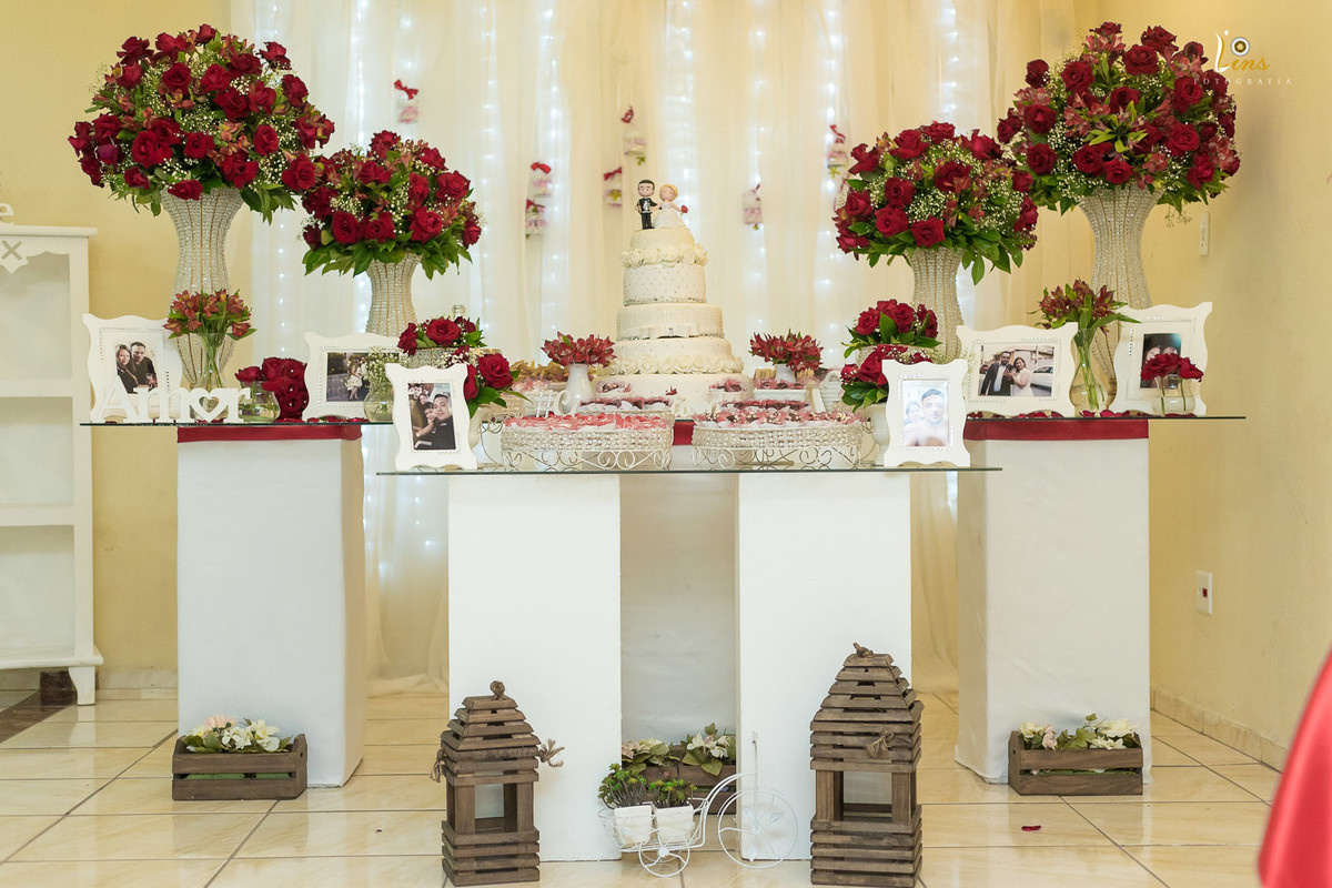 decoração vermelha para casamento buffet Maresa