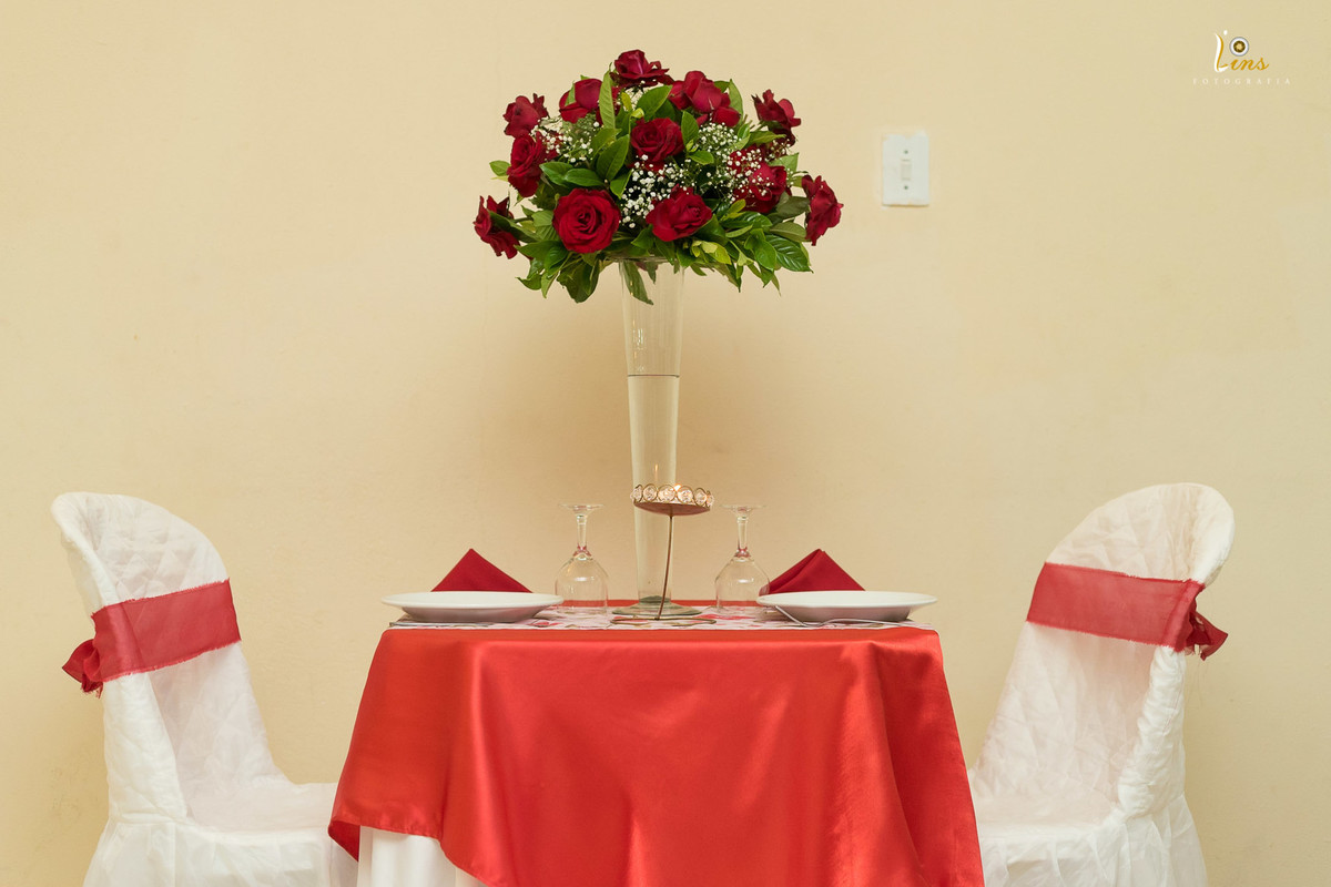 decoração vermelha para casamento buffet Maresa