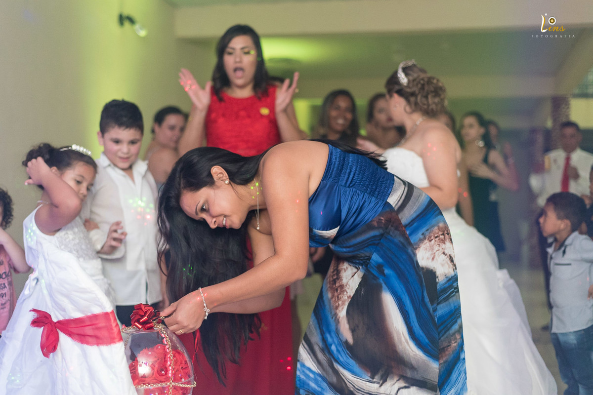 momento do buque com chave e cadeado