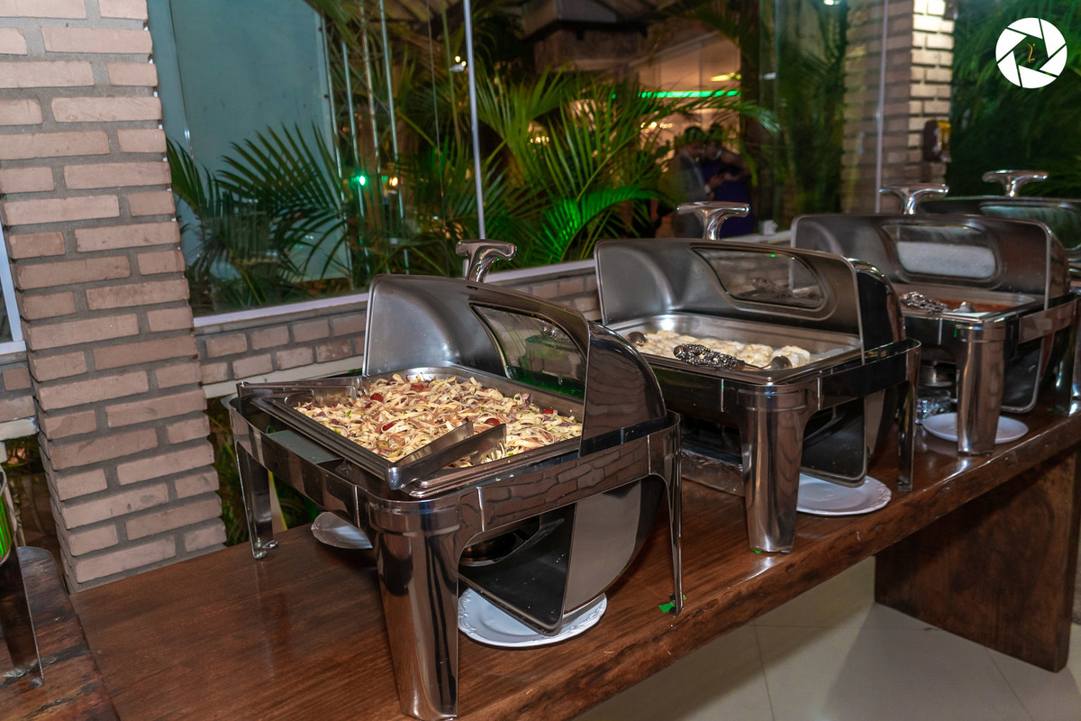 Casamento_Fotografo de Casamento_Cinegrafista de Casamento_ Espaço_Recanto Miami_Local Lindo_Cerimonia de Casamento_Guarulhos_Lagoa Azul_Decoração_Fotos Jornalisticas_Lustres_casal_Foto_jantar