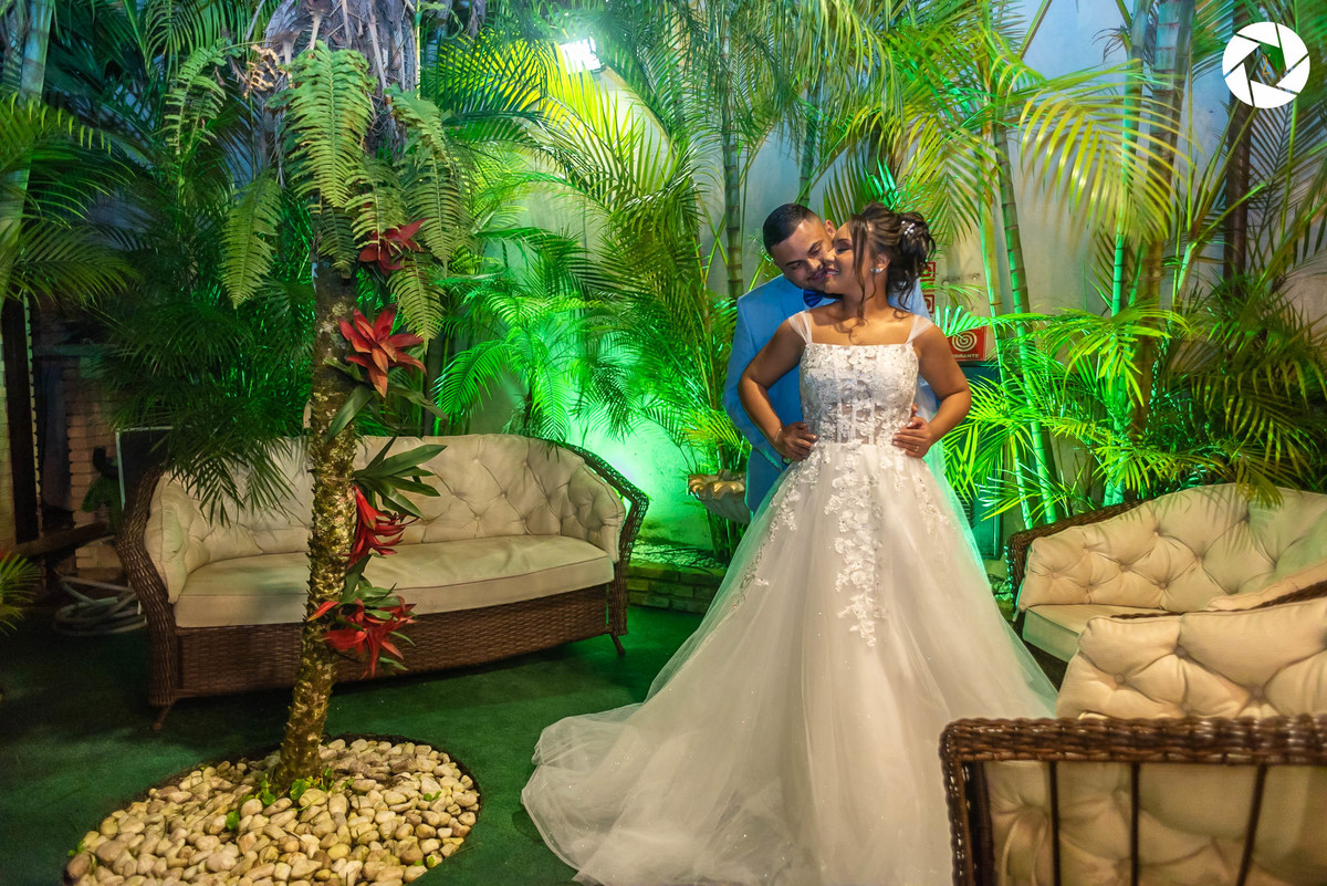 Casamento_Fotografo de Casamento_Cinegrafista de Casamento_ Espaço_Recanto Miami_Local Lindo_Cerimonia de Casamento_Guarulhos_Lagoa Azul_Decoração_Fotos Jornalisticas_Lustres_casal_pegadafilmagem de casamento_drone_barato_promoção_mimo