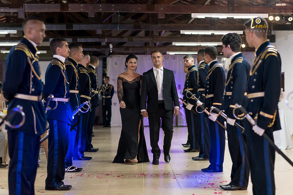 Entrada dos Pais com Cadetes e espadas sítio Azaleia Arujá, fotografo em guarulhos SP