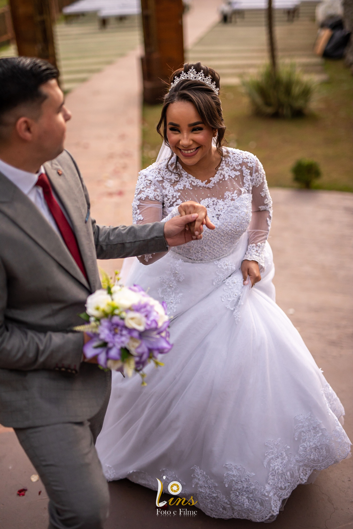 i_fotografia de casamento_espaço mansão do lago_espaço para casamento_casamento ccb_cerimonia de casamento_padrinhos casamento_casal ccb_veu de noiva ccb_noiva ccb_noivo ccb_traje casamento_vestido