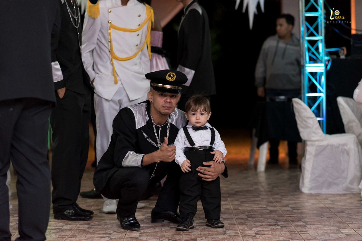 festa de 15 anos, príncipe com menino lindo na festa
