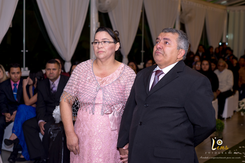 casal emocionados bodas de prata