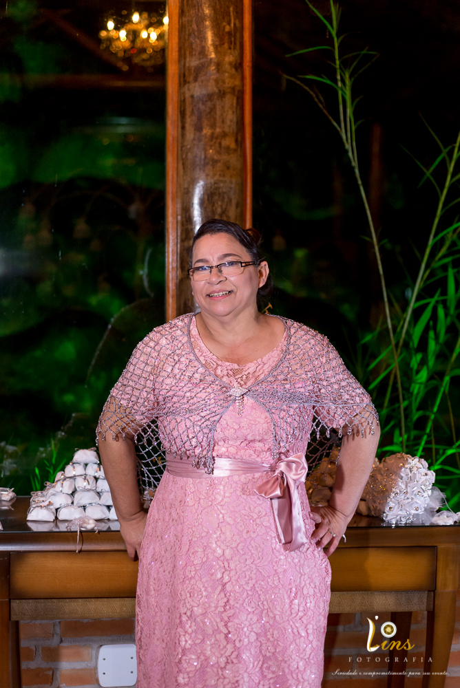 esposa  posando pra foto bodas de prata