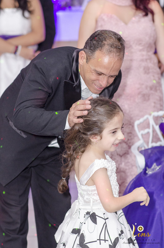 momento emotivo da festa de 15 anos