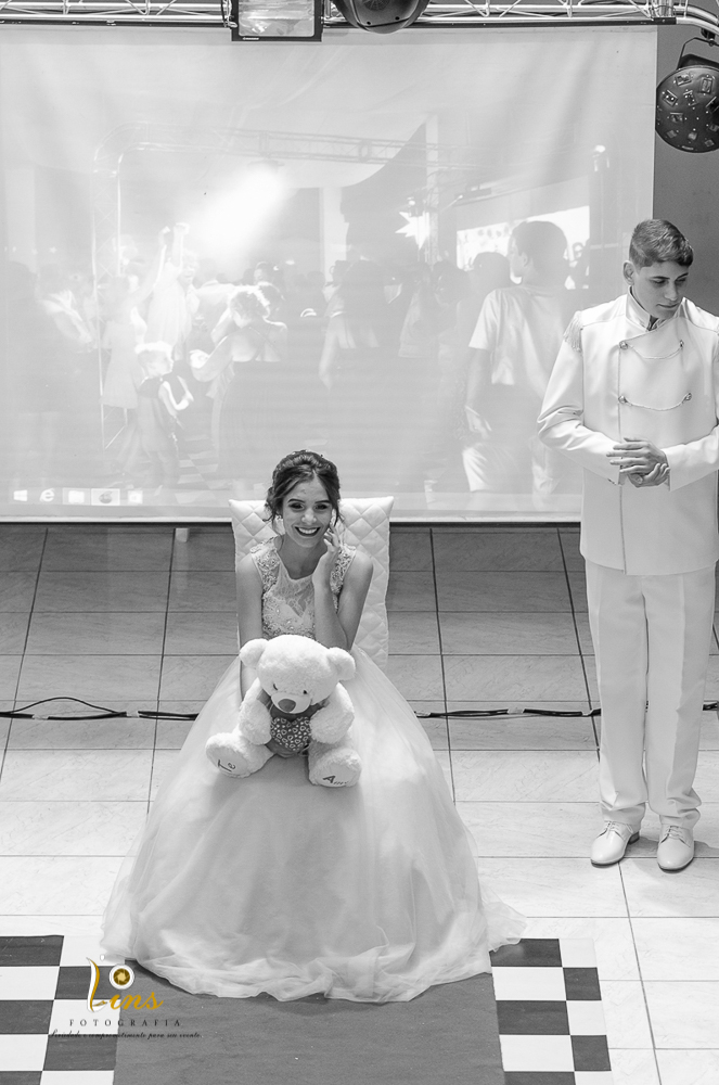 momento de troca dos objetos debutante