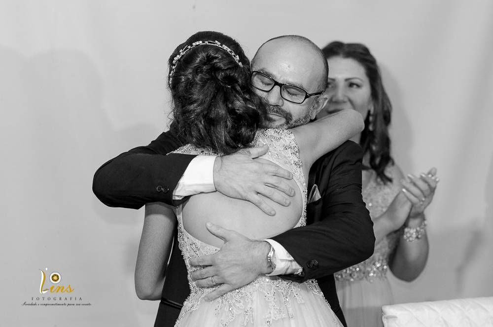 abraço pai e debutante