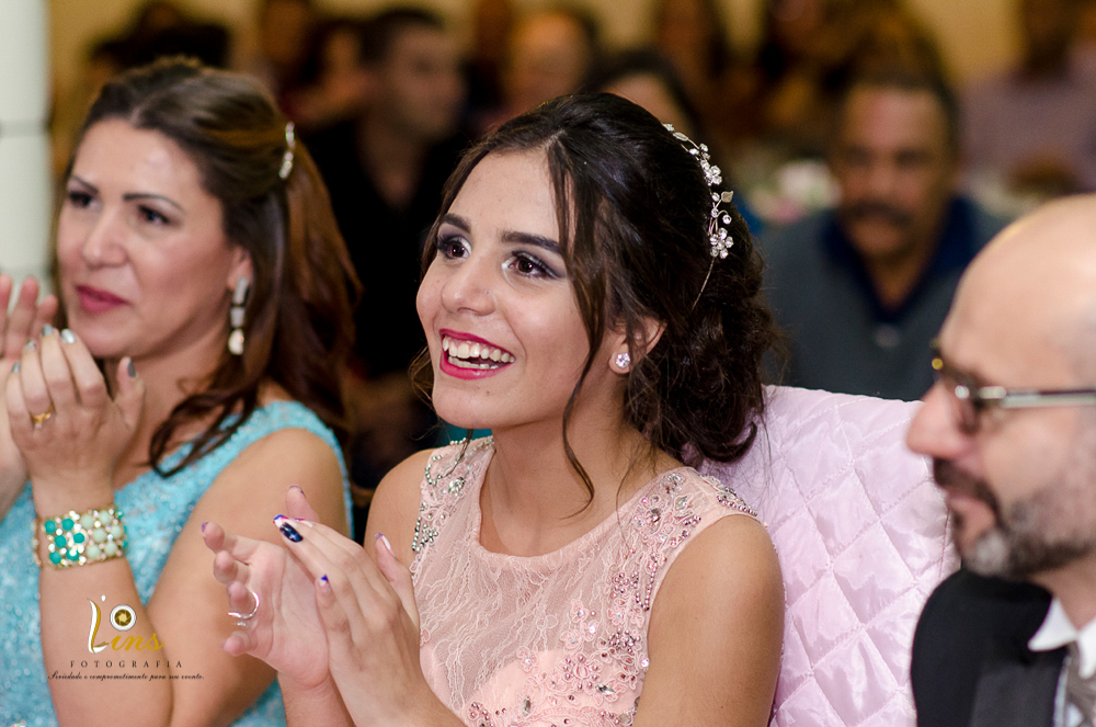 debutante emocionada na hora do retrospectiva