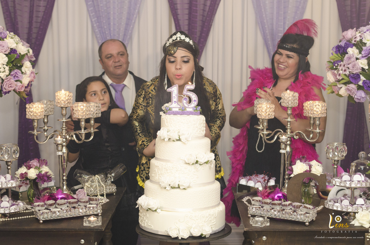 mesa do bolo debutante festa fantasia