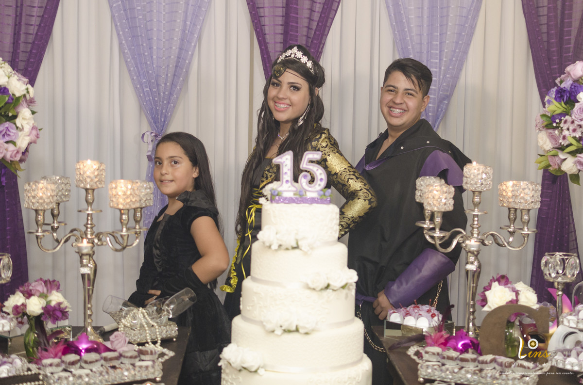 mesa do bolo debutante festa fantasia