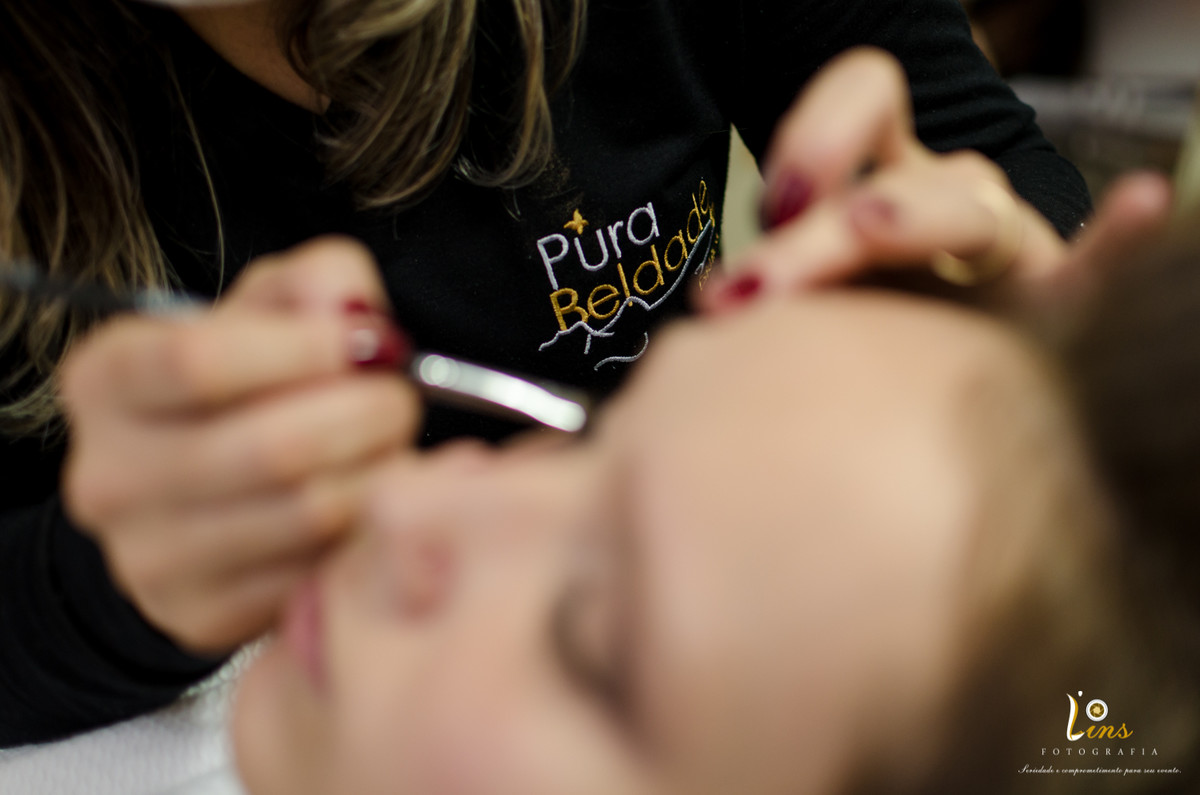 making of debutante salão pura beldade