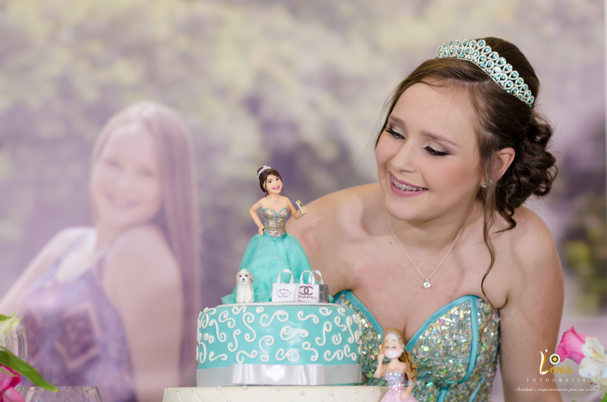 debutante mesa do bolo