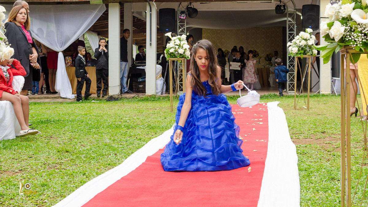 florista com vestido