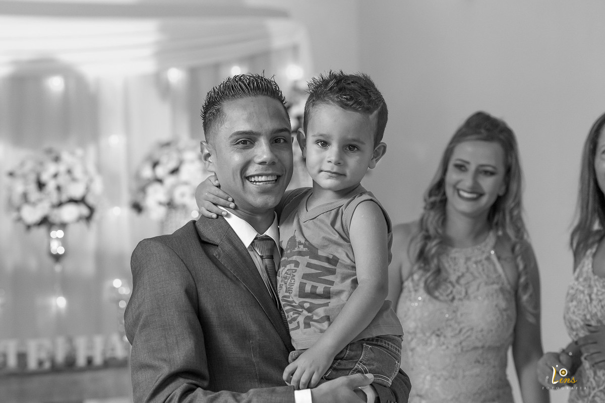 garoto muito lindo na festa