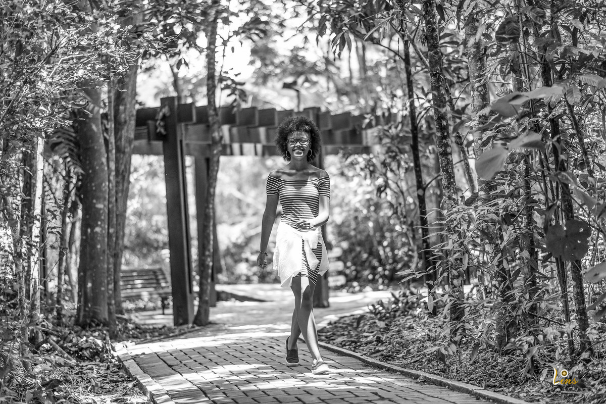 caminhando no parque de guararema