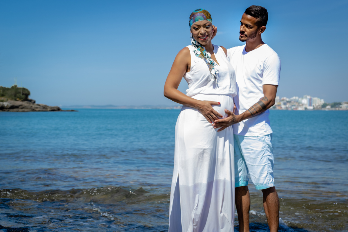 Adriana e Gabriel à espera de Benjamim por Cristiane Libardi em Guarapari/ES