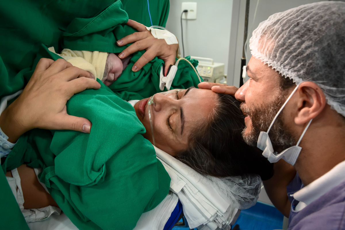 pais_de_gemeos_parto