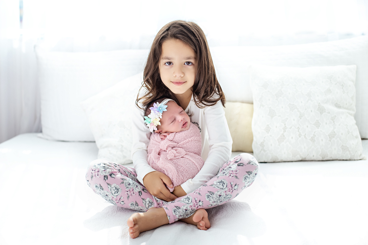 Newborn- com a irmã