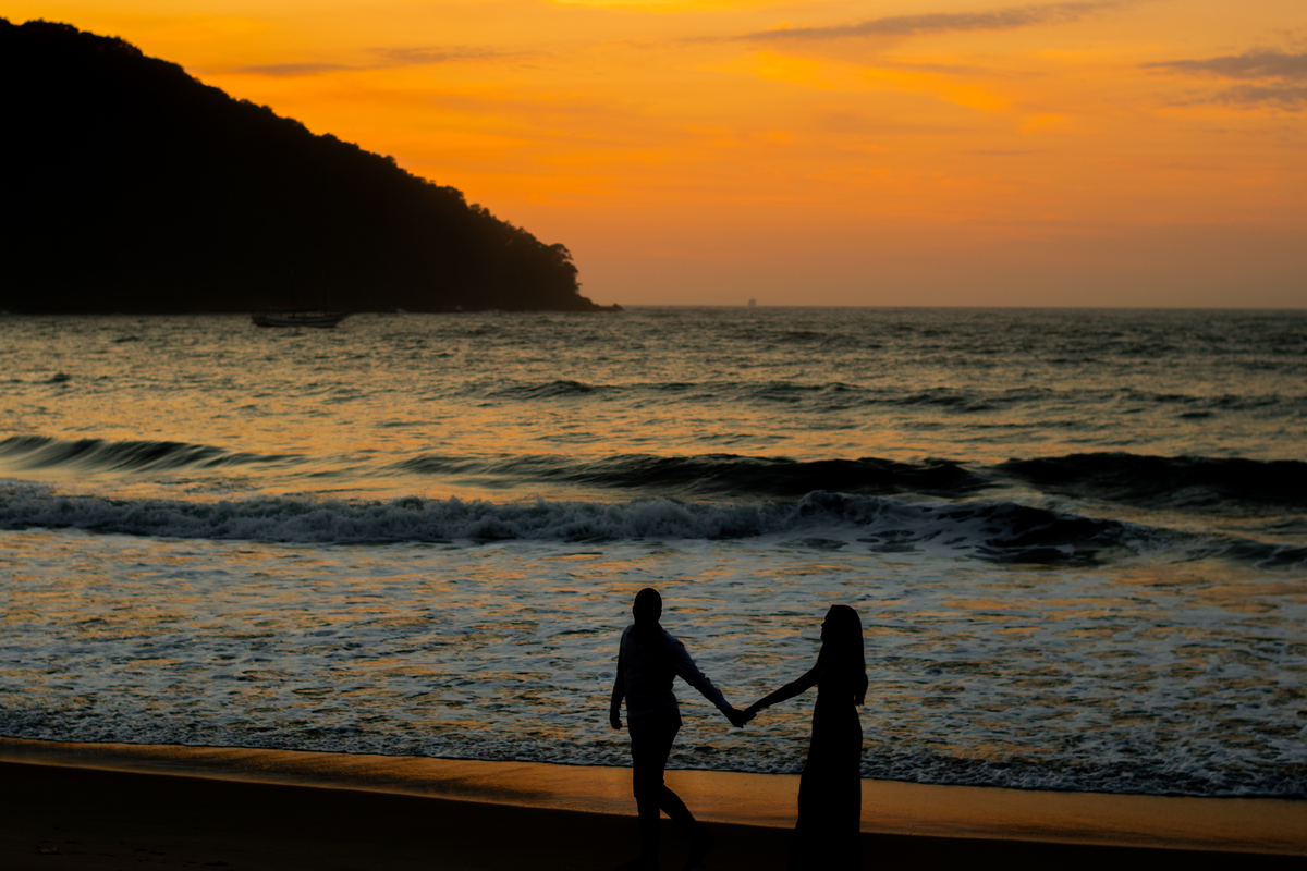 nascer do sol na praia 