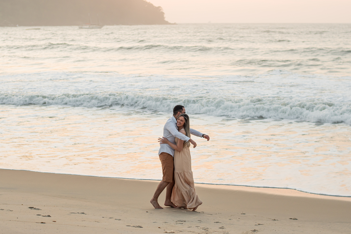 foto de noiva na praia 