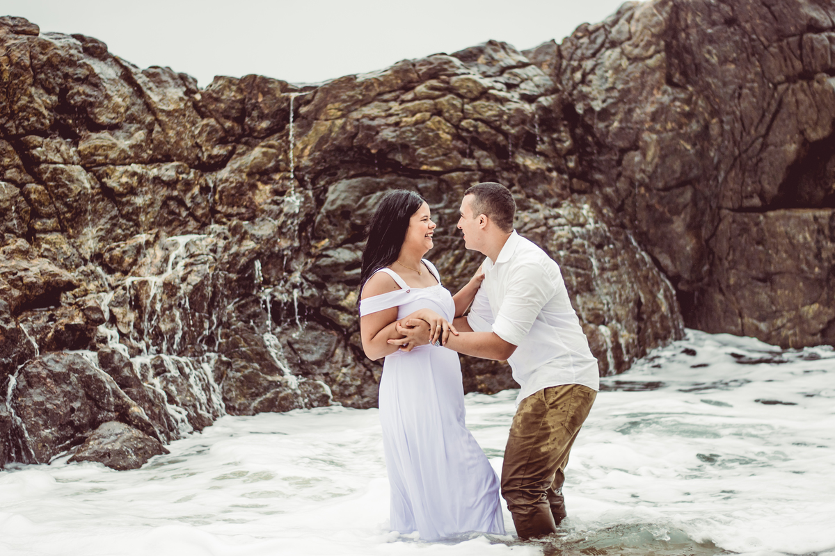 ensaio de casal na praia 