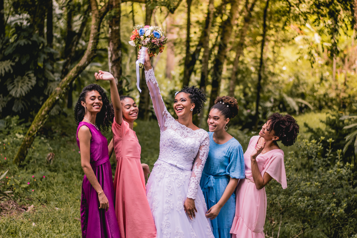 amigas no casamento 