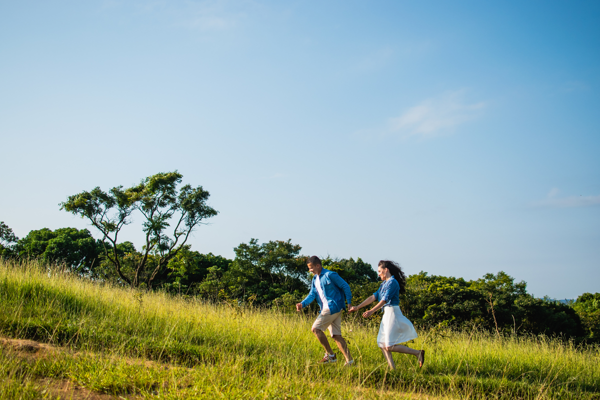 foto de casal correndo 