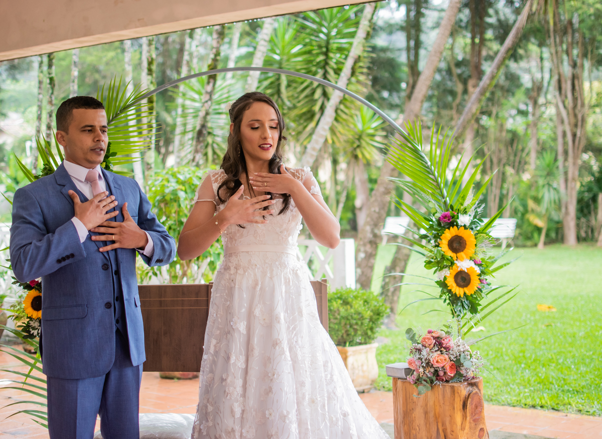 cantando no casamento