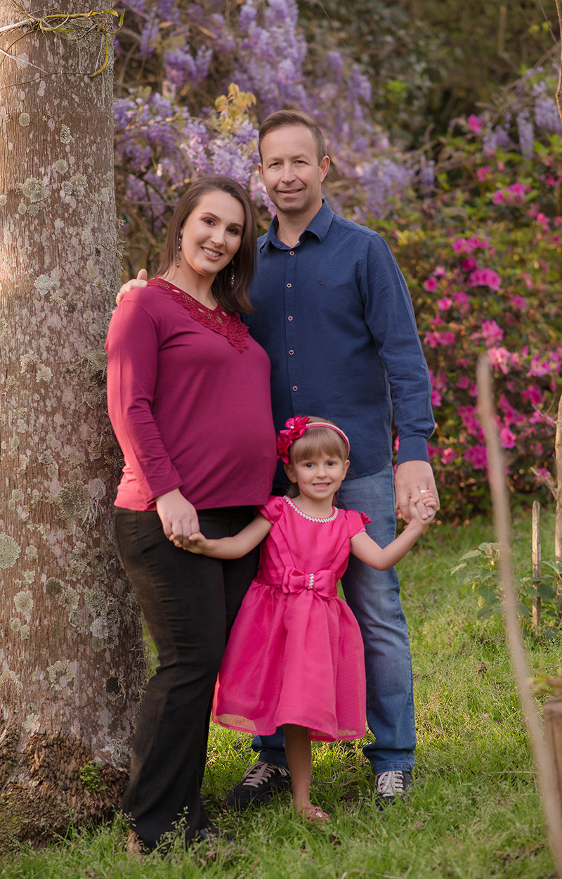 fotografia de familia e gestante em caxias do sul Morgana Perini primavera com gestante