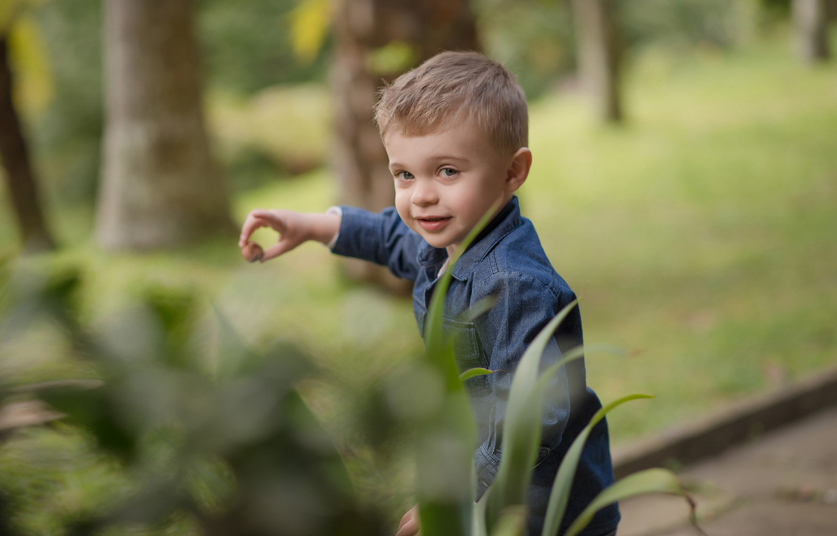 foto de familia em caxias do sul fotografa morgana perini criança de azul