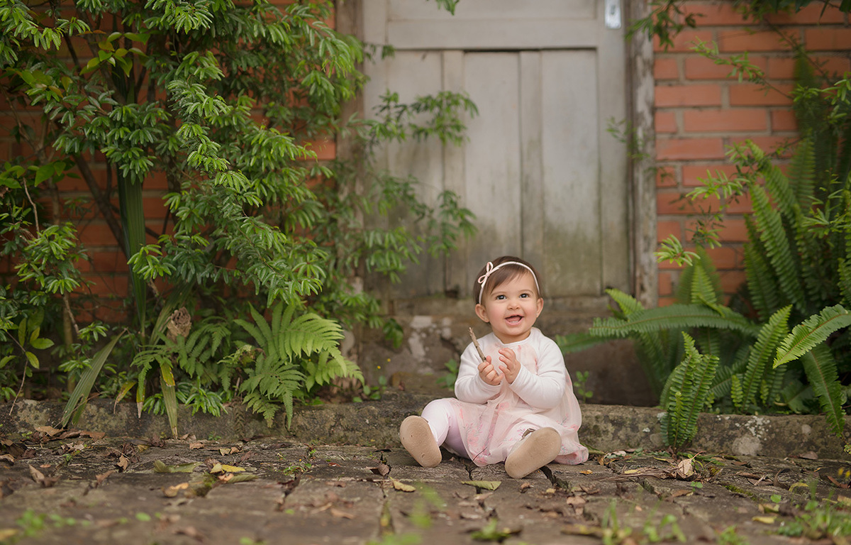 foto de bebe em caxias do sul fotografa morgana perini bebe e plantas