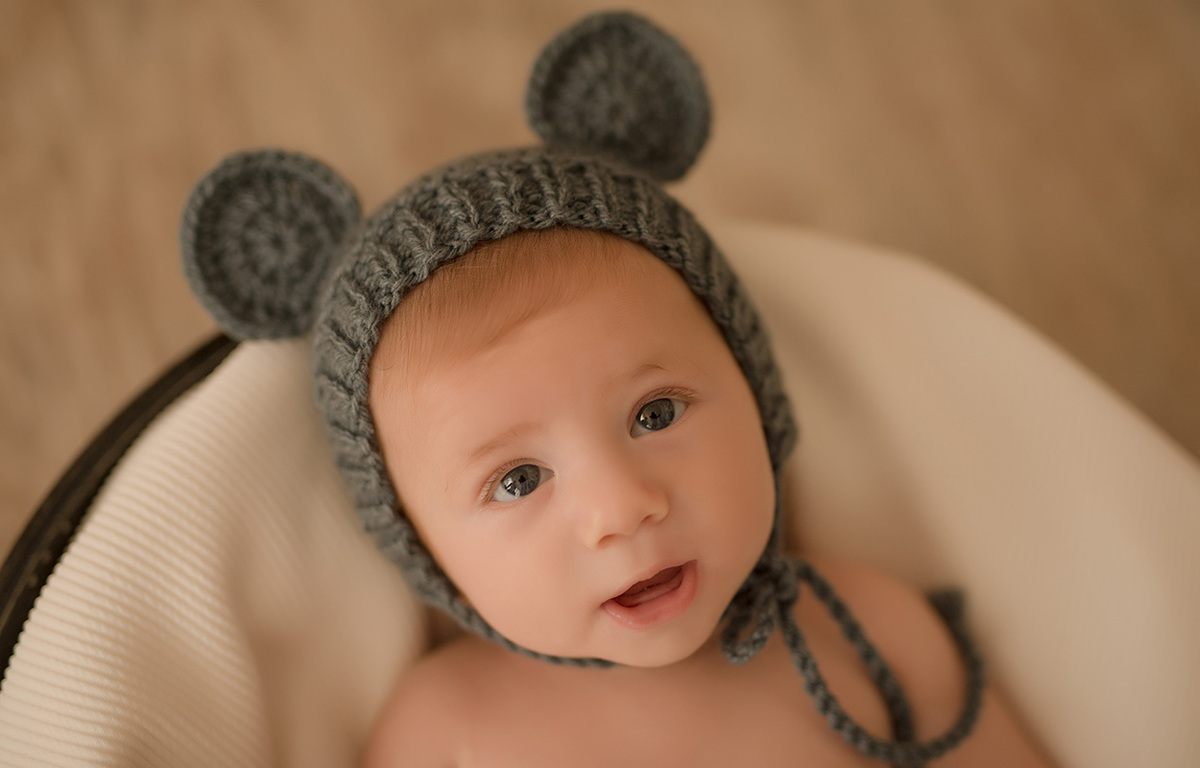 foto de bebe em caxias do sul fotogra morgana perini bebe com touca de ursinho