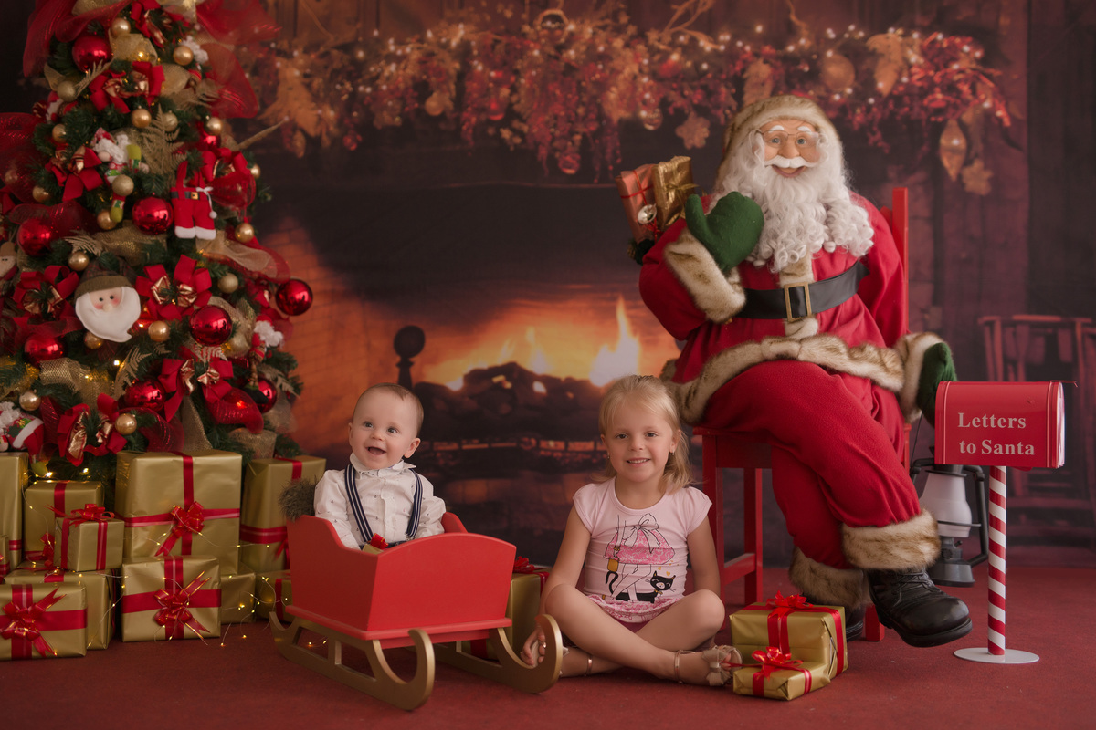 foto de familia em caxias do sul fotografa morgana perini em irmãos cenario de natal