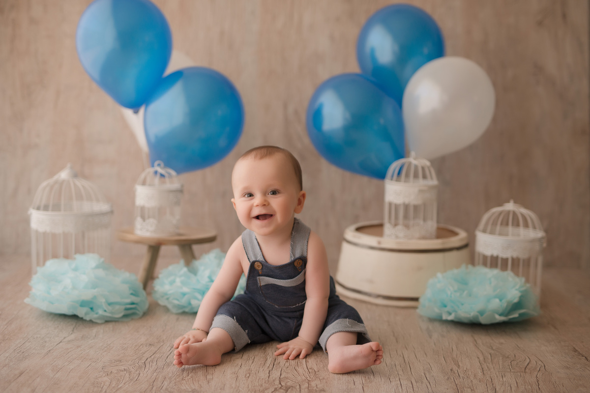 foto de familia em caxias do sul fotografa morgana perini menino balões azuis