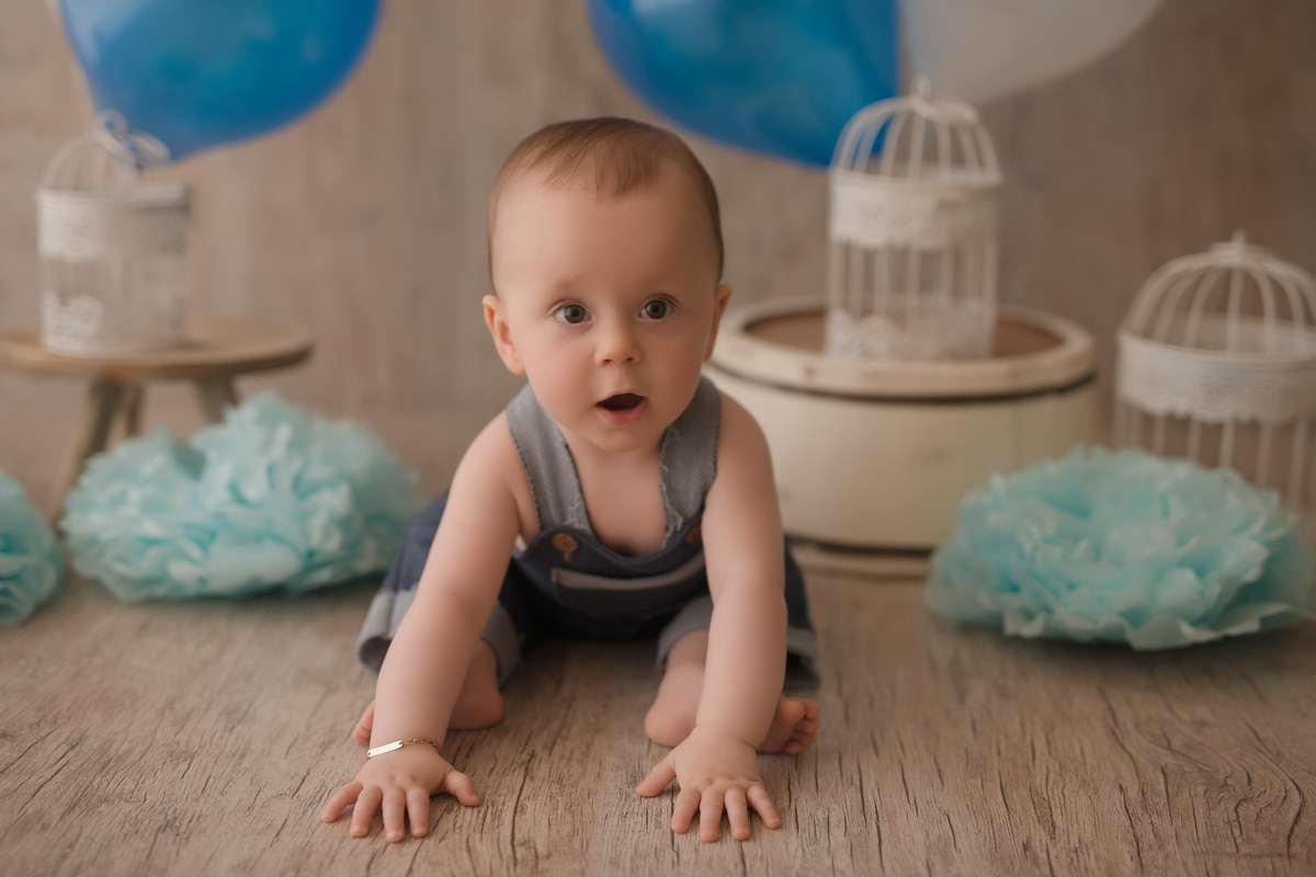 foto de familia em caxias do sul fotografa morgana perini menino com macacão