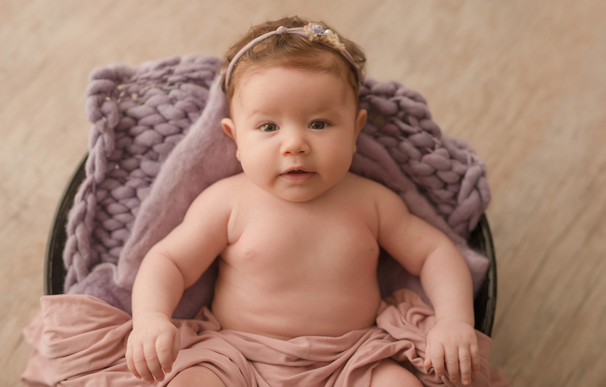 foto de bebe em caxias do sul fotografa morgana perini bebe deitadinha