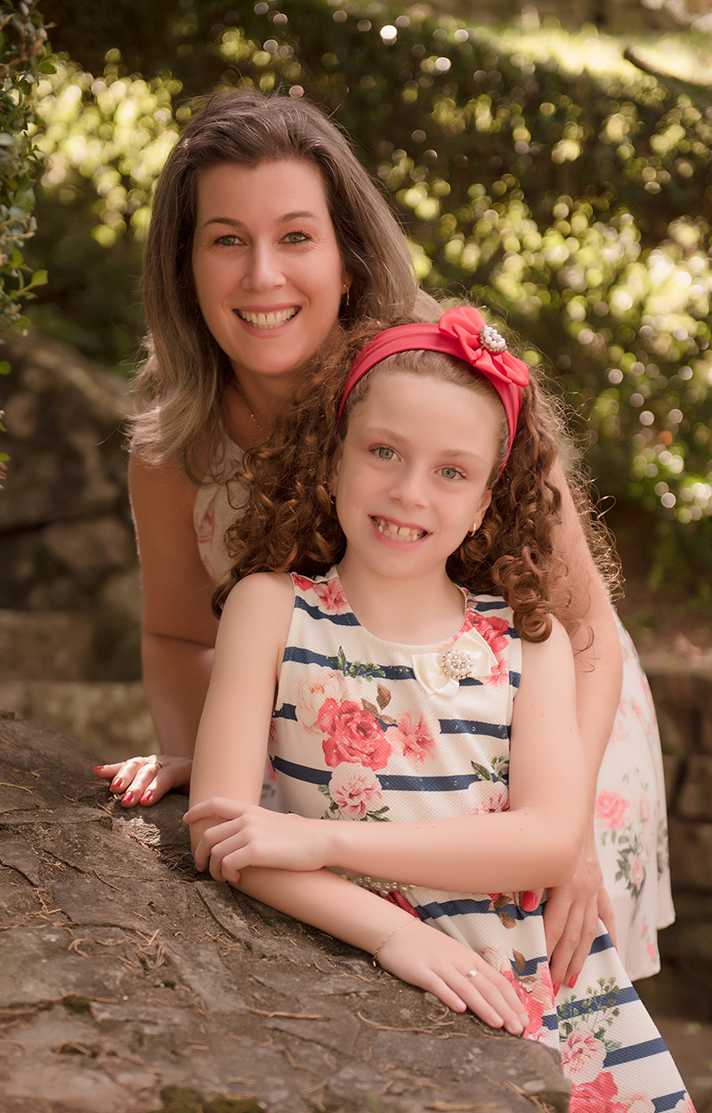 foto de menina em caxias do sul fotografa morgana perini menina abraçada namae