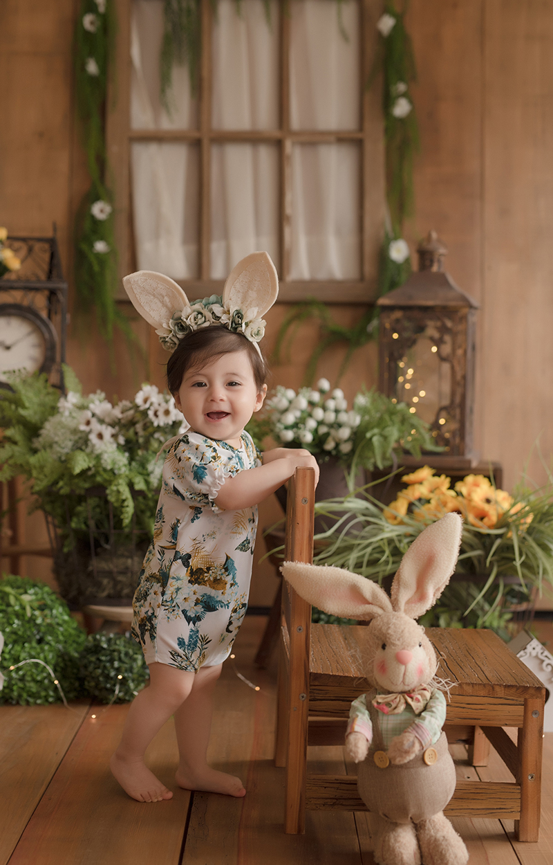 foto de bebe em caxias do sul fotografa morgana perini bebe com orelhas de coelho pascoa