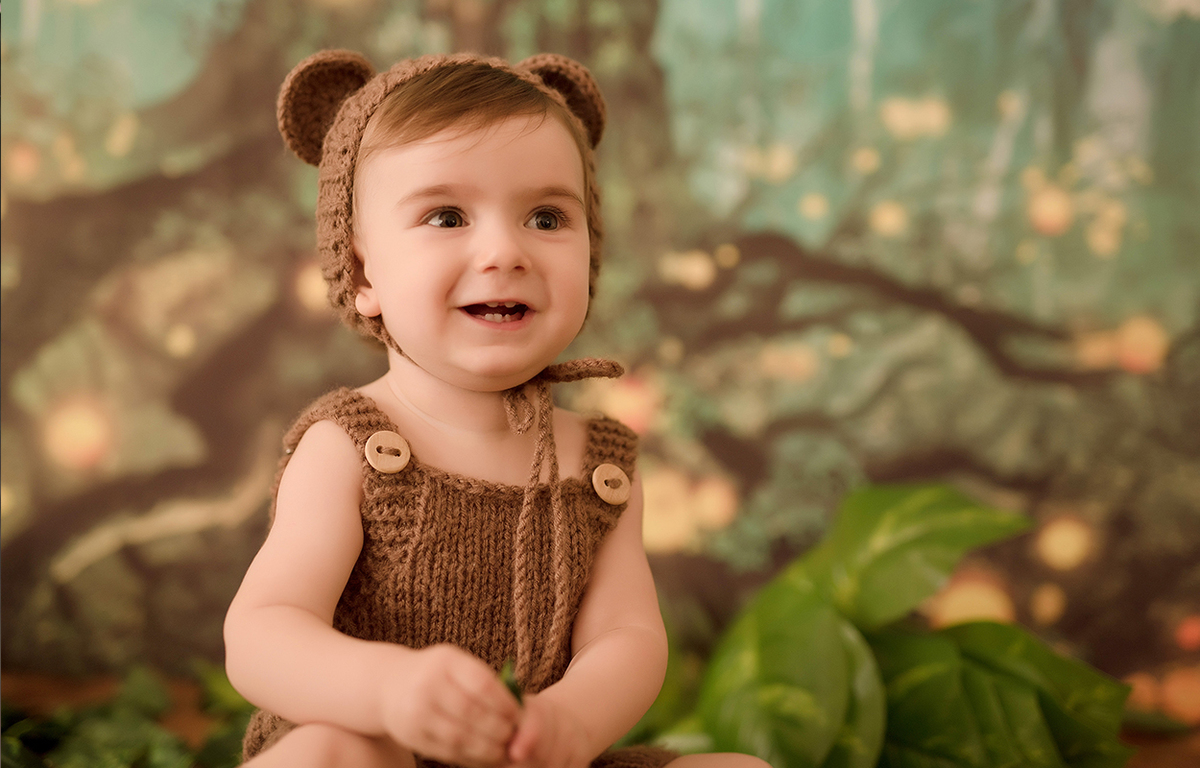 foto de bebe em caxias do sul fotografa morgana perini bebe em cenario de floresta
