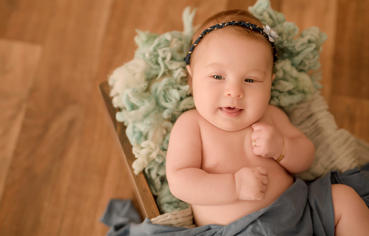 foto de bebe em caxias do sul fotografa morgana perini bebe em manta verde