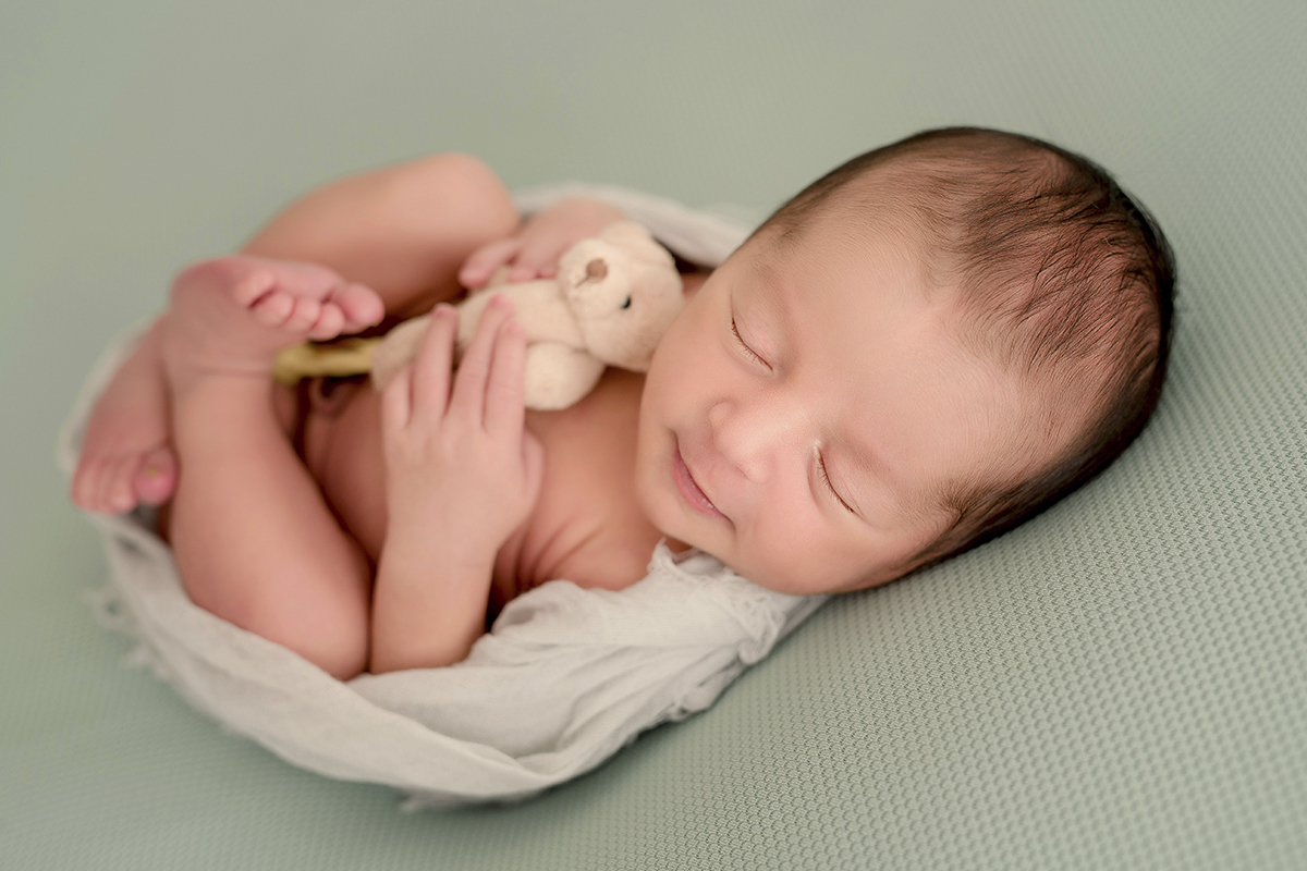 foto de bebe em caxias do sul fotografa morgana perini bebe com ursinho