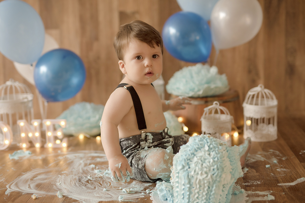 foto de bebe em caxias do sul fotografa morgana perini menino sujo de bolo