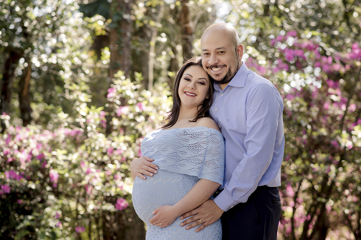 Foto de gestante em caxias do sul fotografa morgana perini roupa azul clara