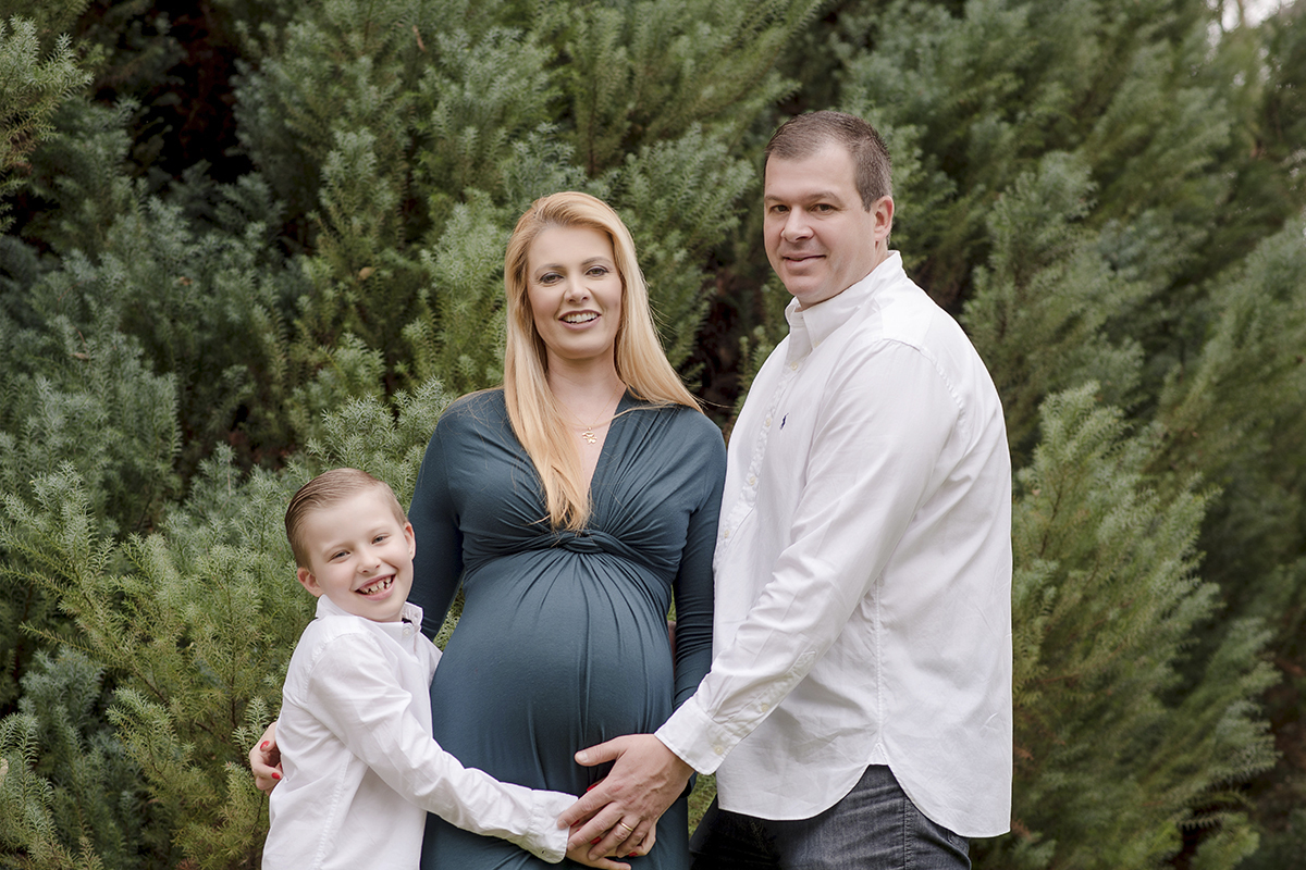 foto de gestante em caxias do sul fotografa morgana perini gestande com vestido longo azul