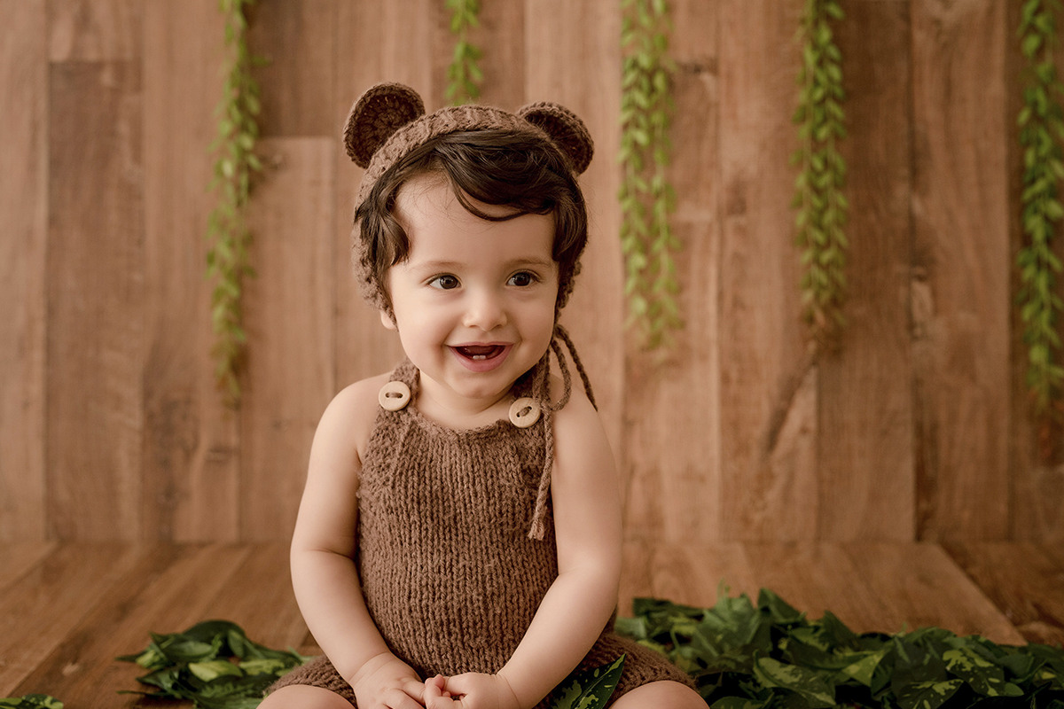 foto de criança em caxias do sul fotografa morgana perini orelhas de urso marrom