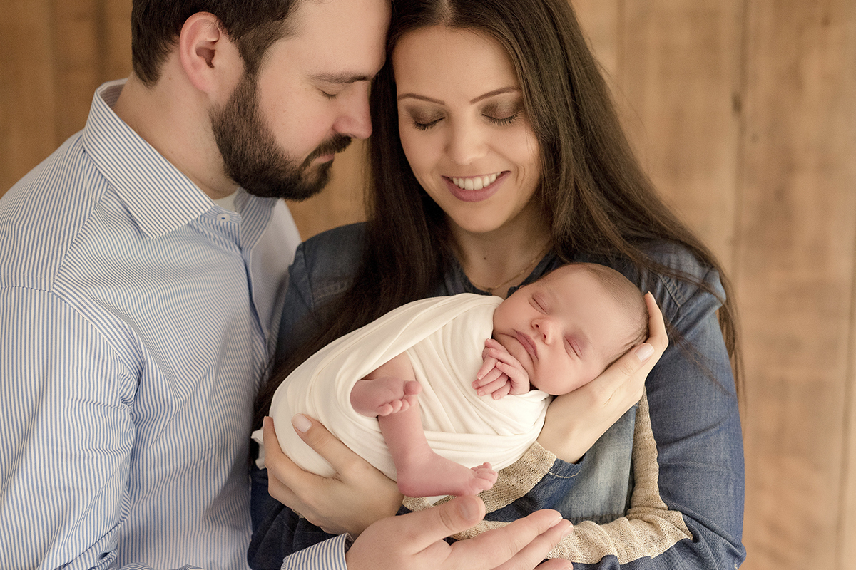 foto de bebe em caxias do sul fotografa morgana perini bebe colo dos pais