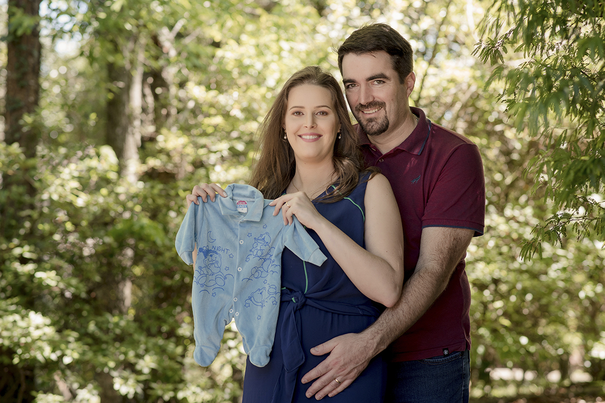 Foto de gestante em caxias do sul fotografa morgana perini roupa nene azul