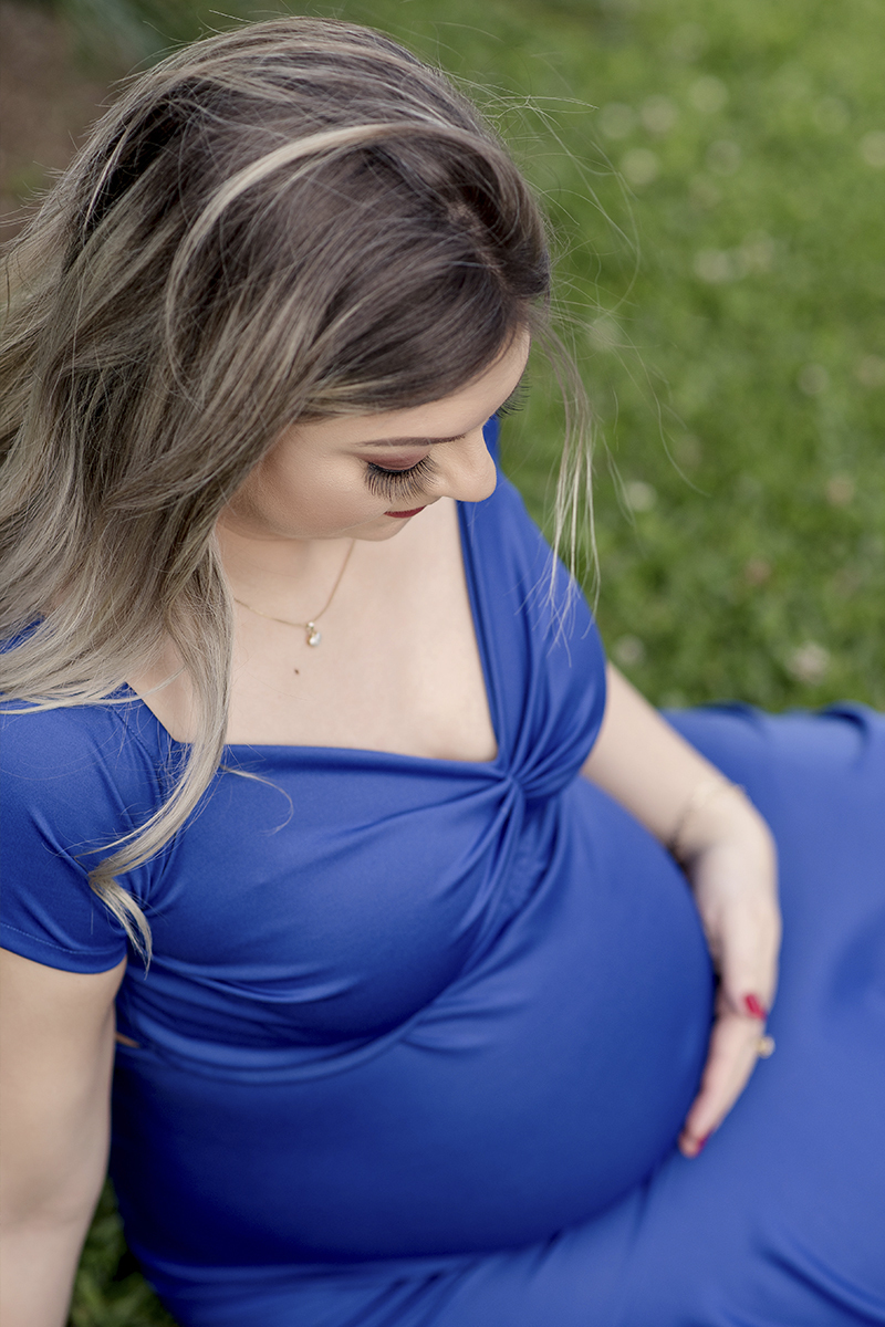 Foto de gestante em caxias do sul fotografa morgana perini gestante azul mao barriga